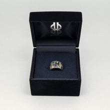 画像をギャラリービューアに読み込む, OCHO Typeface Ring - OCHO88