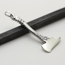 画像をギャラリービューアに読み込む, Axe Pendant - OCHO88