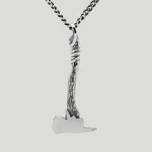 画像をギャラリービューアに読み込む, Axe Pendant - OCHO88