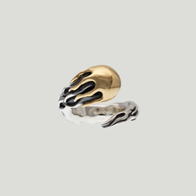 Load image into Gallery viewer, Twist Stallone Ring 18k
